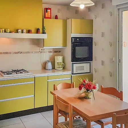 Holiday home 4 Bedroom Beautiful In *