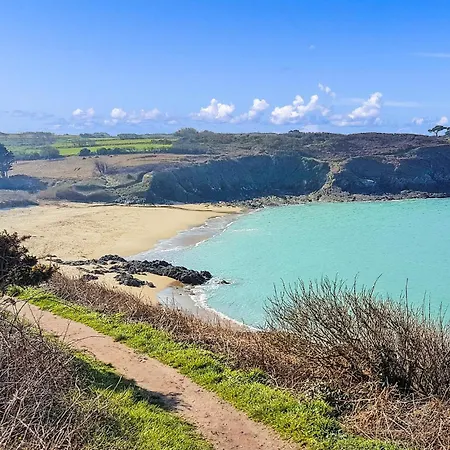 4 Bedroom Beautiful In Holiday home Cancale